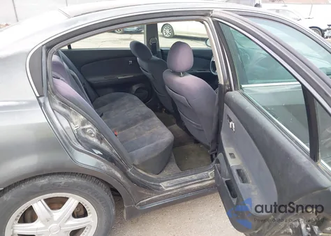 2005 Nissan Altima 2.5 S from USA, damaged, VIN 1N4AL11D05C141729